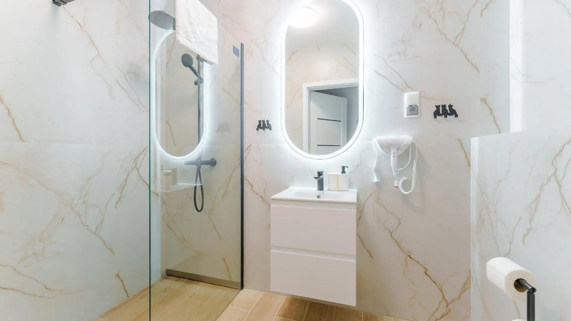 Apartamenty Artyleryjska, Apartments4U24Pl Kolobrzeg 0*,